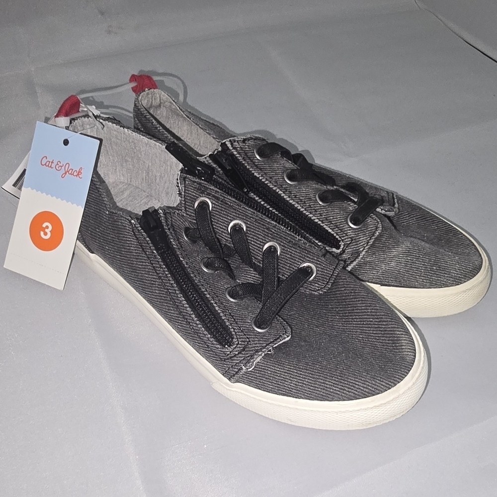 Cat & Jack Adaptive Grey Canvas Sneakers